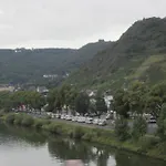 Apartment Posthotel 4*